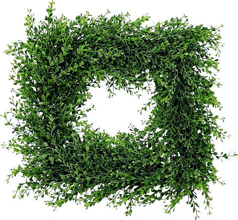 Green Boxwood Wreath & Square Boxwood Wreath 20"