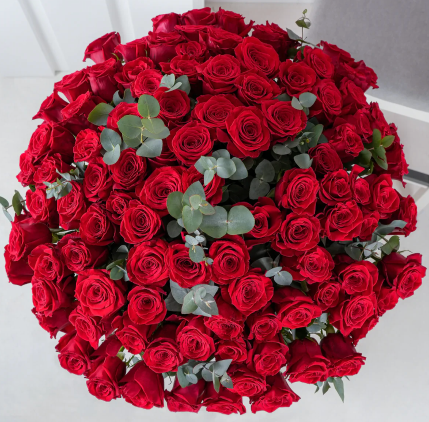 Valentine's Day Infinite Romance - 100 Roses